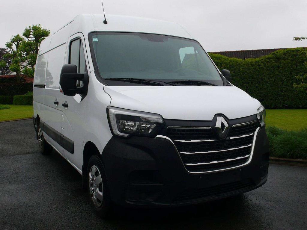 Renault Master L2H2 - 14028 km - als nieuw - 24700 euro+btw Garage Frank Mesure