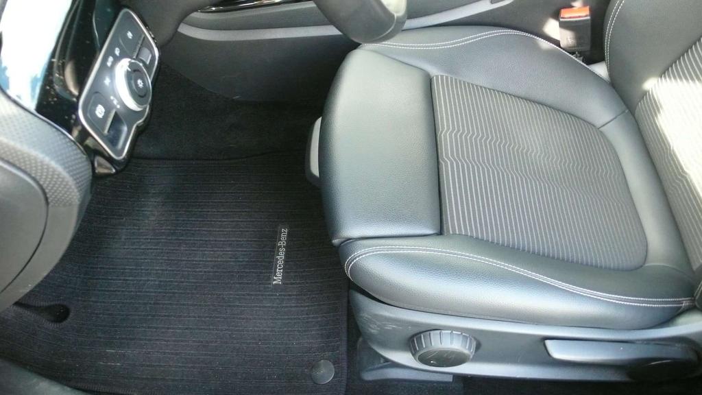 Mercedes-Benz A 180 benzine - auto - navi - 47.000km - 20.700 euro Garage Frank Mesure