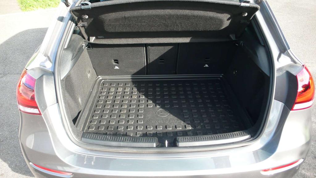 Mercedes-Benz A 180 benzine - auto - navi - 47.000km - 20.700 euro Garage Frank Mesure