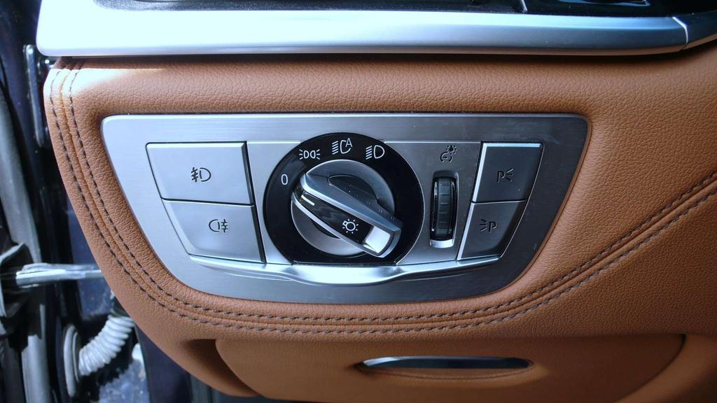 BMW 730 D - open dak - ACC - keyless entry - MOOIE STAAT Garage Frank Mesure