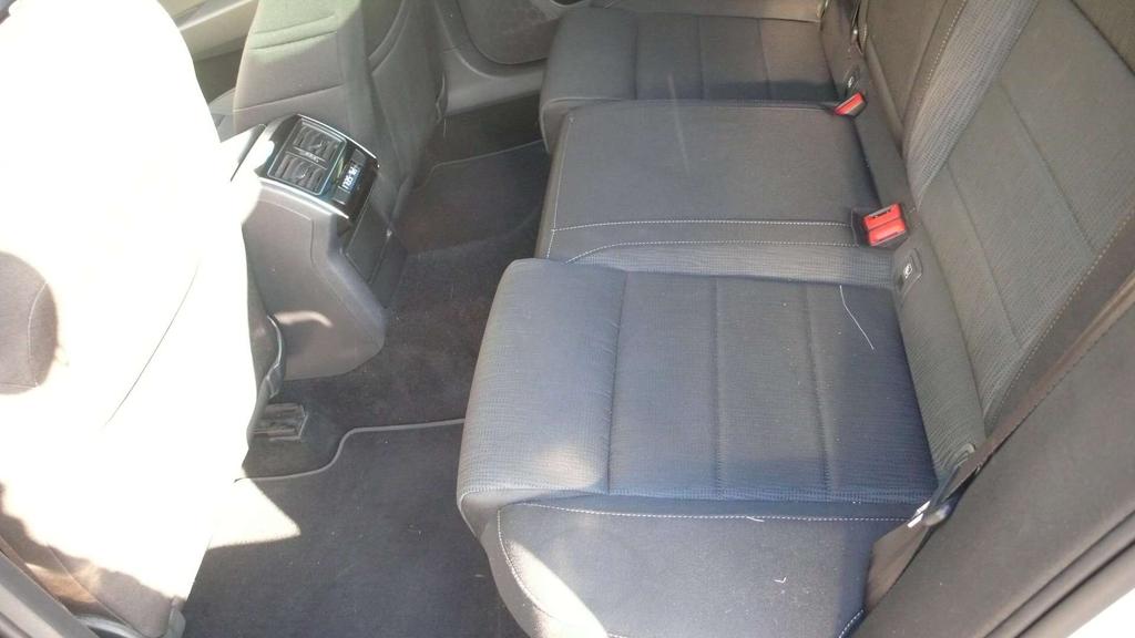 Skoda Superb VEEL OPTIES - export prijs 7500 euro + btw Garage Frank Mesure