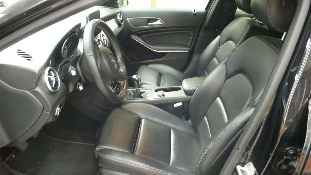 Mercedes-Benz GLA 200 D - top staat - exportprijs 9950 euro Garage Frank Mesure