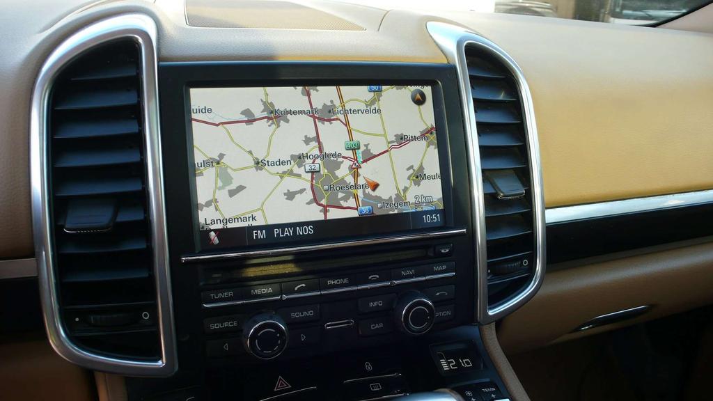 Porsche Cayenne 3.0 D V6 Tiptronic S  12850 euro netto Garage Frank Mesure
