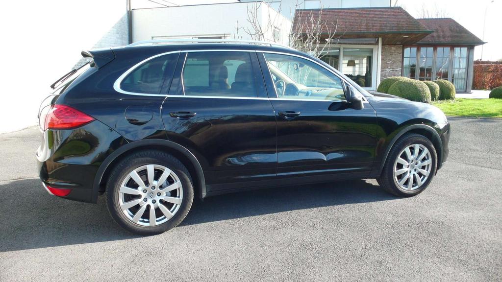Porsche Cayenne 3.0 D V6 Tiptronic S  12850 euro netto Garage Frank Mesure