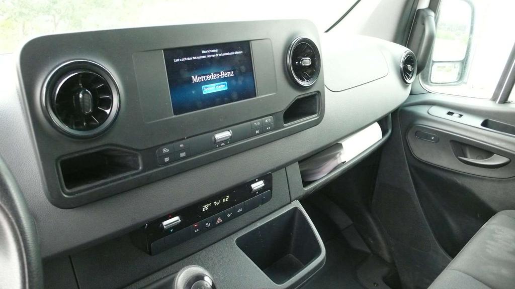 Mercedes-Benz Sprinter 317 CDI - L3H2 - trekhaak 3.5 ton - 29900 euro+btw Garage Frank Mesure
