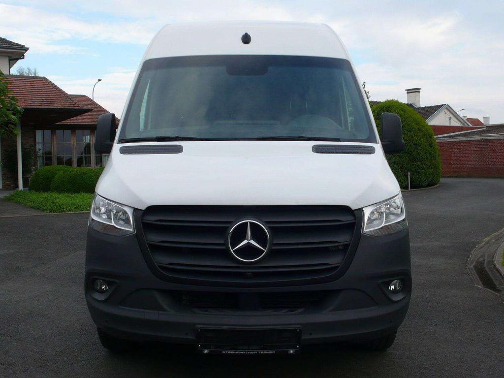 Mercedes-Benz Sprinter 317 CDI - L3H2 - trekhaak 3.5 ton - 29900 euro+btw Garage Frank Mesure