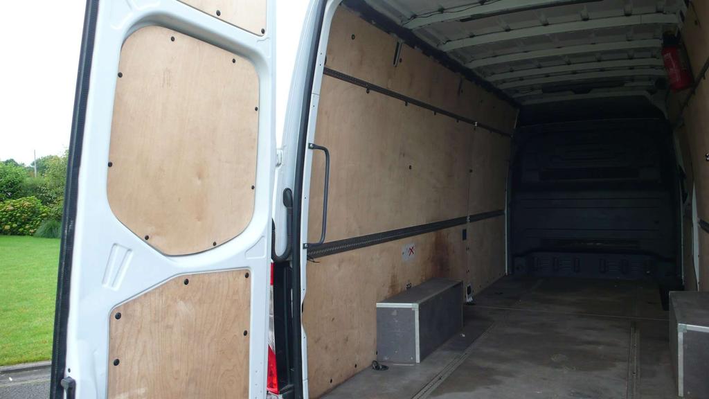 Mercedes-Benz Sprinter 317 CDI - L3H2 - trekhaak 3.5 ton - 29900 euro+btw Garage Frank Mesure