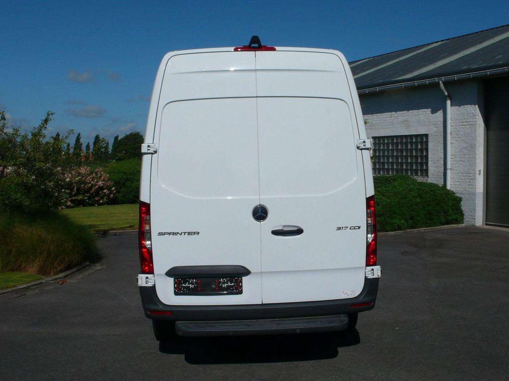 Mercedes-Benz Sprinter 317 CDI - L2H2 - 63000km - 29.250 euro +btw Garage Frank Mesure