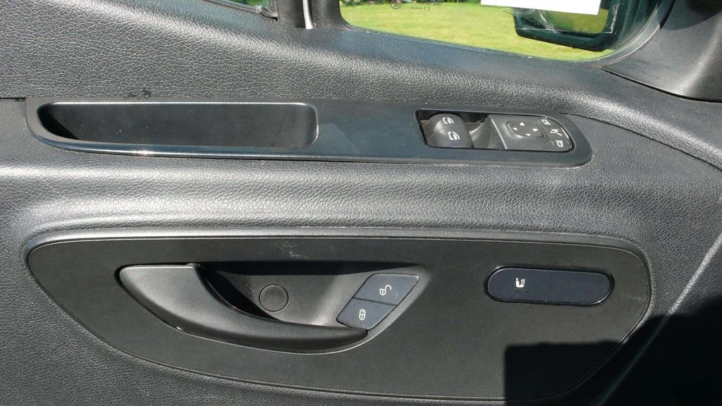 Mercedes-Benz Sprinter 317 CDI - L2H2 - 63000km - 29.250 euro +btw Garage Frank Mesure