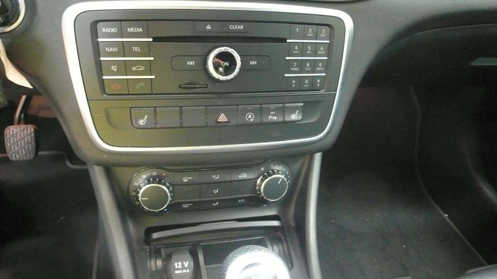 Mercedes-Benz GLA 200 D - top staat - exportprijs 9950 euro Garage Frank Mesure