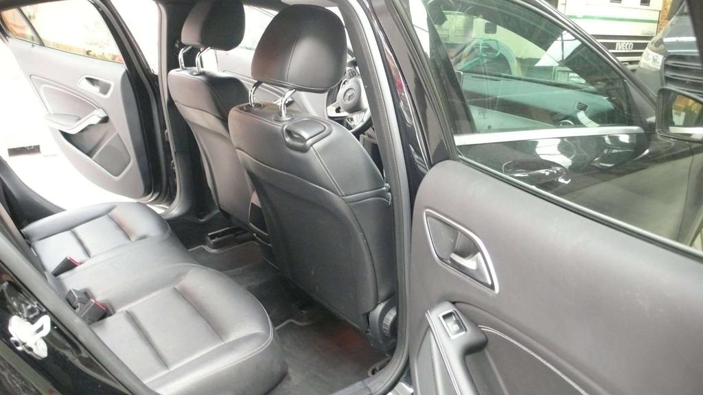 Mercedes-Benz GLA 200 D - top staat - exportprijs 9950 euro Garage Frank Mesure