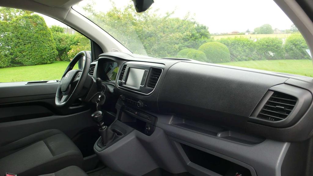 Citroen Jumpy L3H1 - 2.0D - 69521km - navi - airco - 17800 netto Garage Frank Mesure