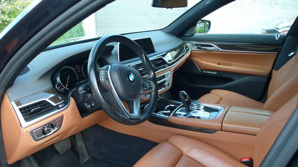BMW 730 D - open dak - ACC - head-up display - MOOIE STAAT Garage Frank Mesure