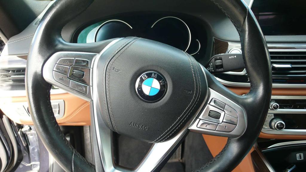 BMW 730 D - open dak - ACC - head-up display - MOOIE STAAT Garage Frank Mesure