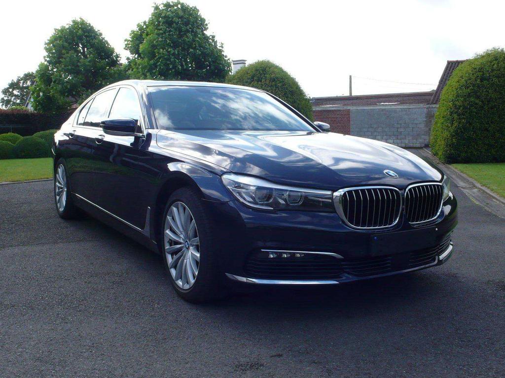 BMW 730 D - open dak - ACC - head-up display - MOOIE STAAT Garage Frank Mesure
