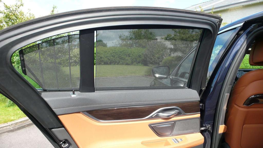 BMW 730 D - open dak - ACC - head-up display - MOOIE STAAT Garage Frank Mesure