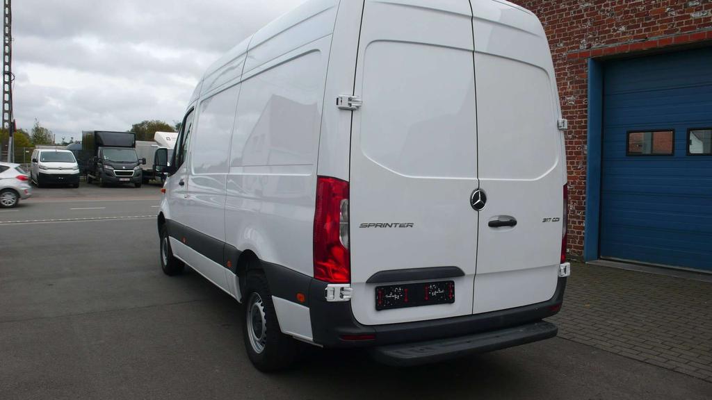 Mercedes-Benz Sprinter 317 CDI - L2H2 - 63000km - 28450 euro +btw Garage Frank Mesure