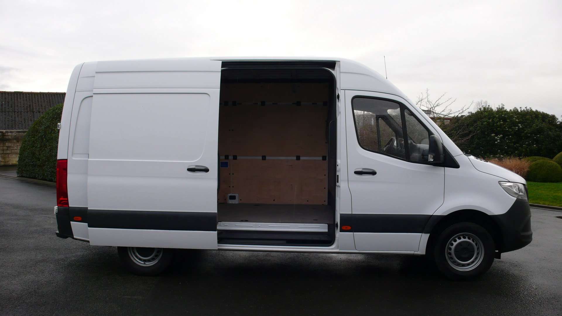 Mercedes-Benz Sprinter 315 CDI - L2H2 - 63000km - 27800 euro+btw Garage Frank Mesure