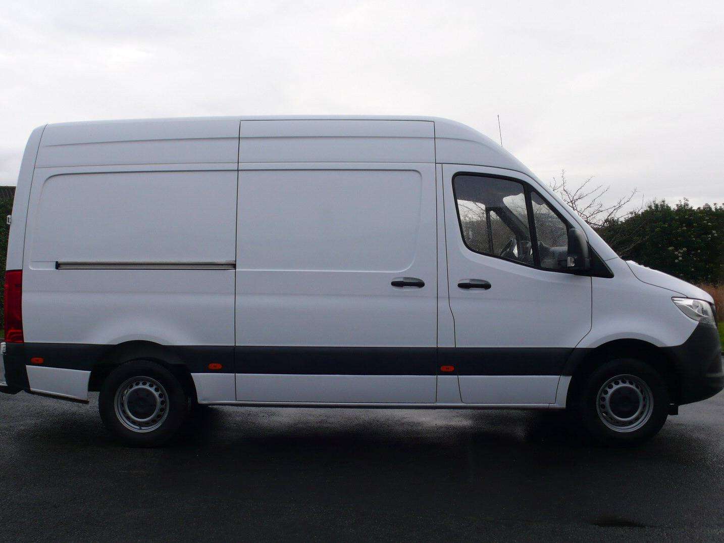 Mercedes-Benz Sprinter 315 CDI - L2H2 - 63000km - 27800 euro+btw Garage Frank Mesure