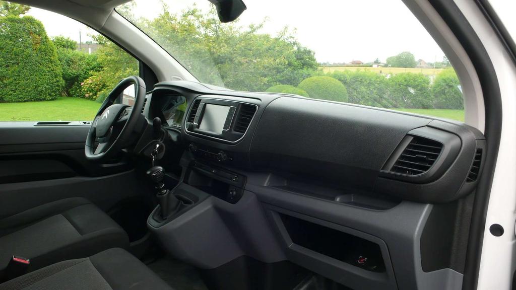 Mercedes-Benz Vito L3H1 - 2.0D - 69521km - navi - airco - 17850 netto Garage Frank Mesure