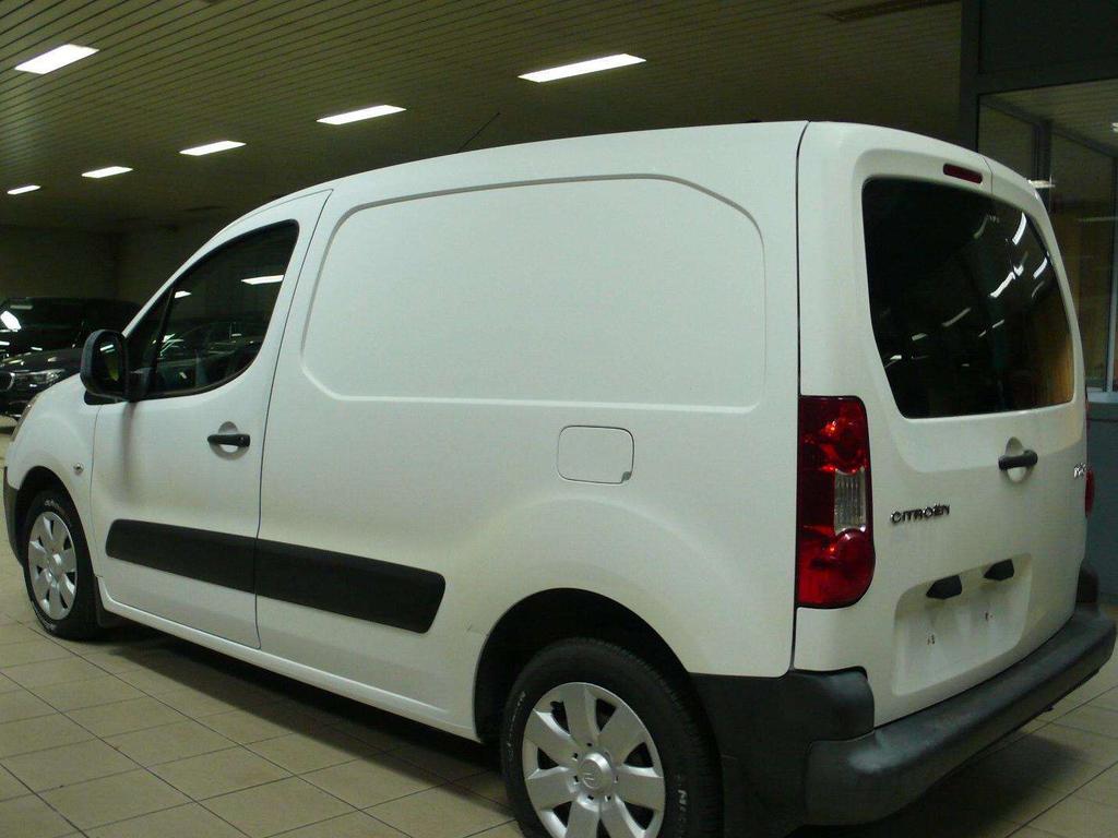 Citroen Berlingo airco - 3 zitpl. - prijs handelaar 4750 euro Garage Frank Mesure