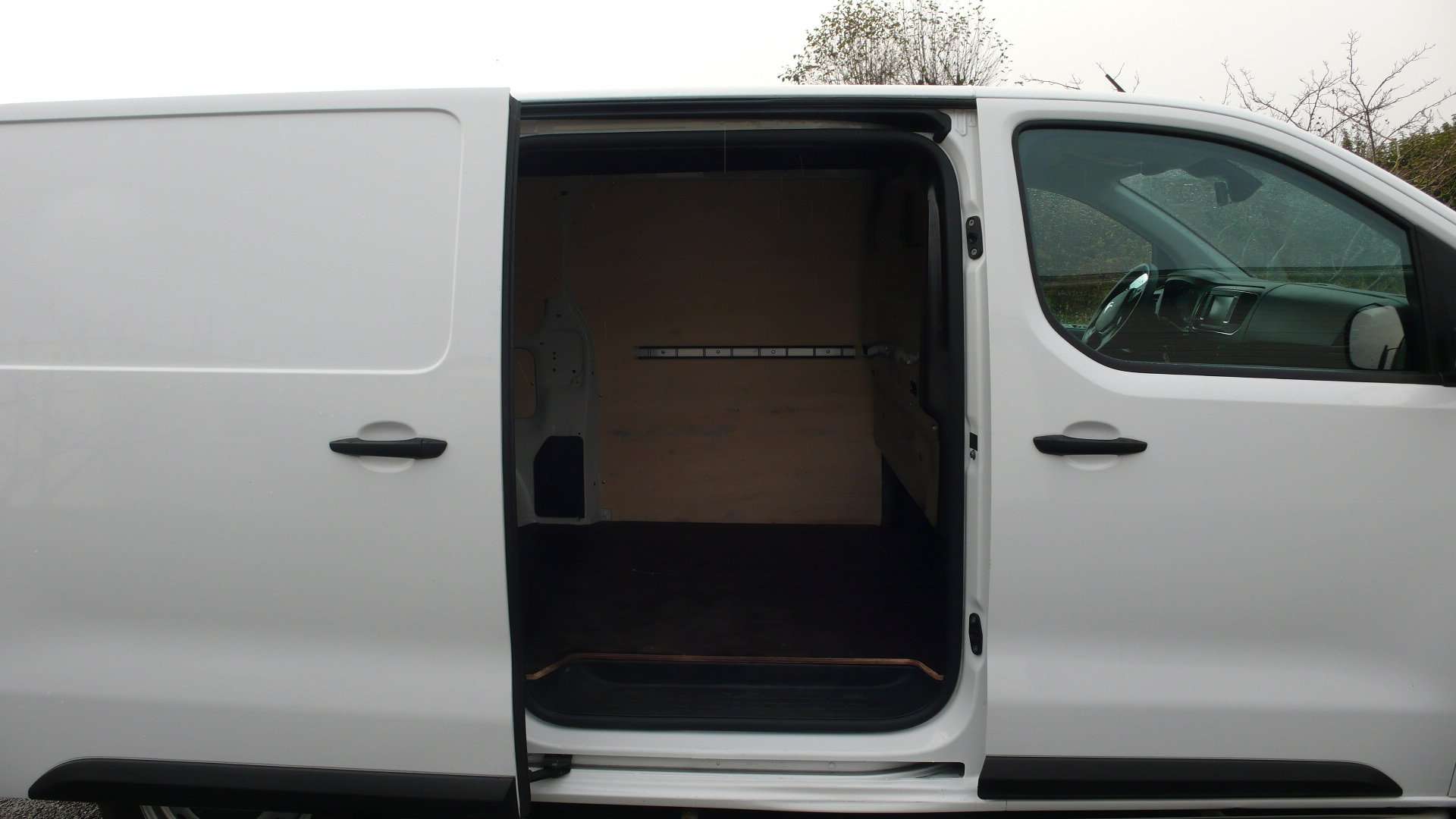 Citroen Jumpy navi - airco - CC - 69500 km - 17800 euro+ Garage Frank Mesure