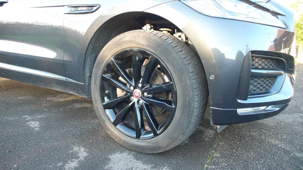 Jaguar F-Pace 2.0 D - AWD - airsport - veel opties - 21800 euro Garage Frank Mesure