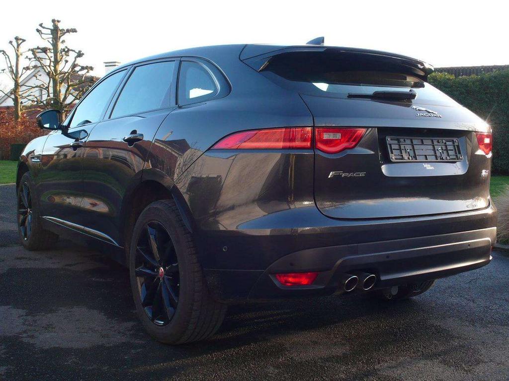 Jaguar F-Pace 2.0 D - AWD - airsport - veel opties - 21800 euro Garage Frank Mesure