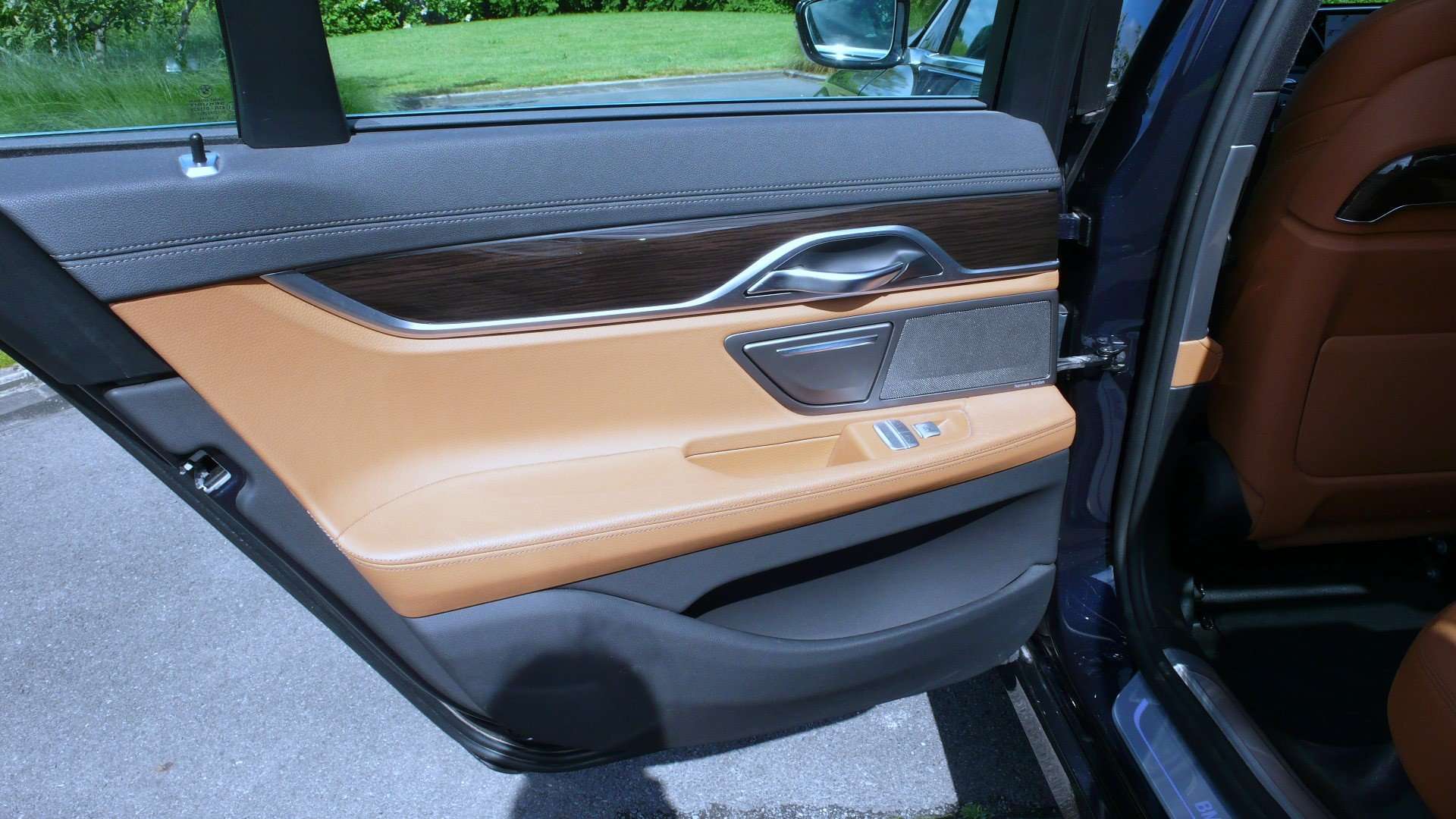 BMW 730 D - open dak - ACC - head-up display - MOOIE STAAT Garage Frank Mesure