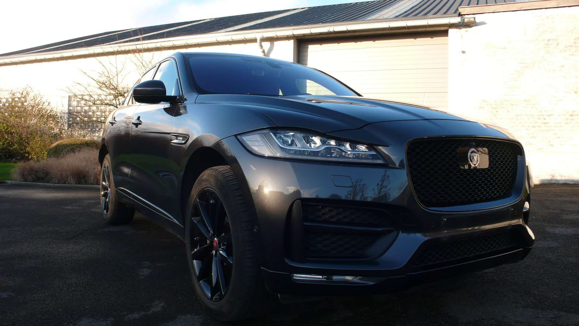 Jaguar F-Pace 2.0 D - AWD - R sport - FULL - 29800 euro Garage Frank Mesure