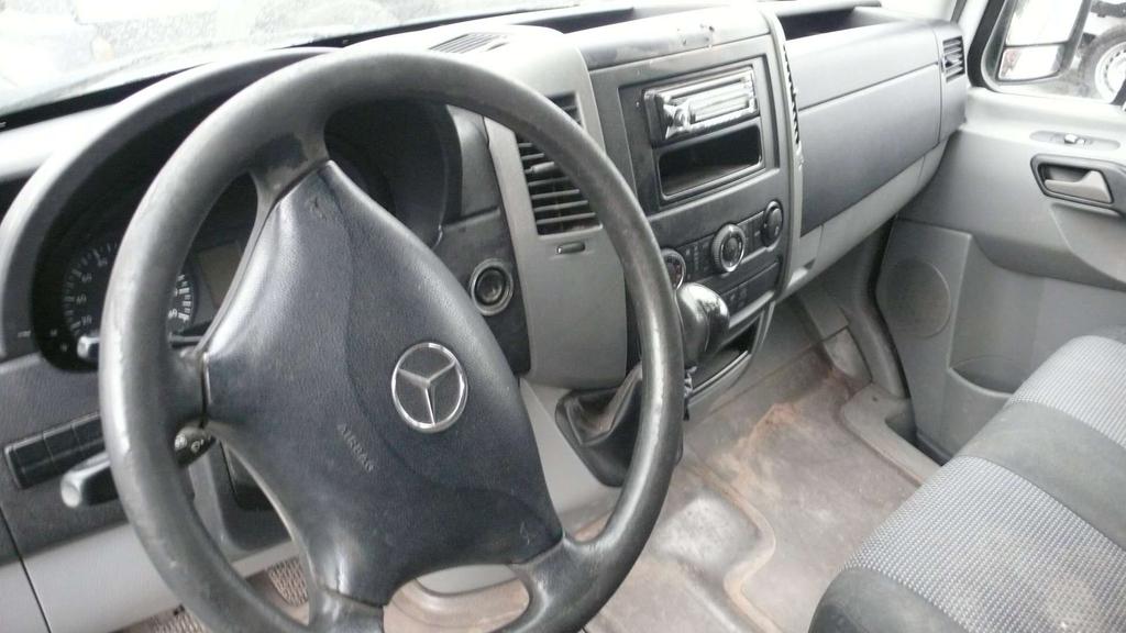 Mercedes-Benz Sprinter L2H2    motorschade Garage Frank Mesure