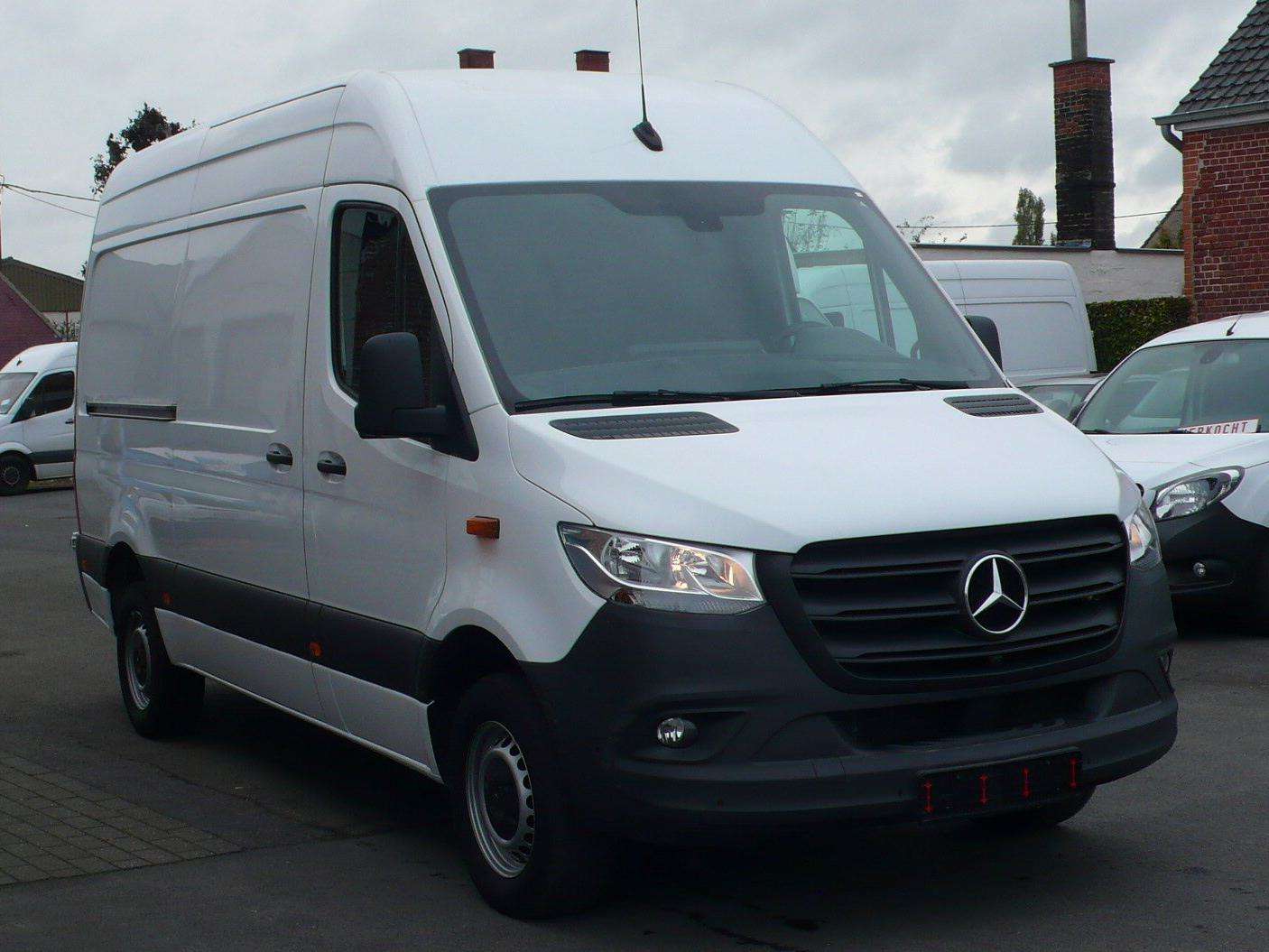Mercedes-Benz Sprinter L2H2 Automaat - 43000 km - 32700€ + BTW Garage Frank Mesure