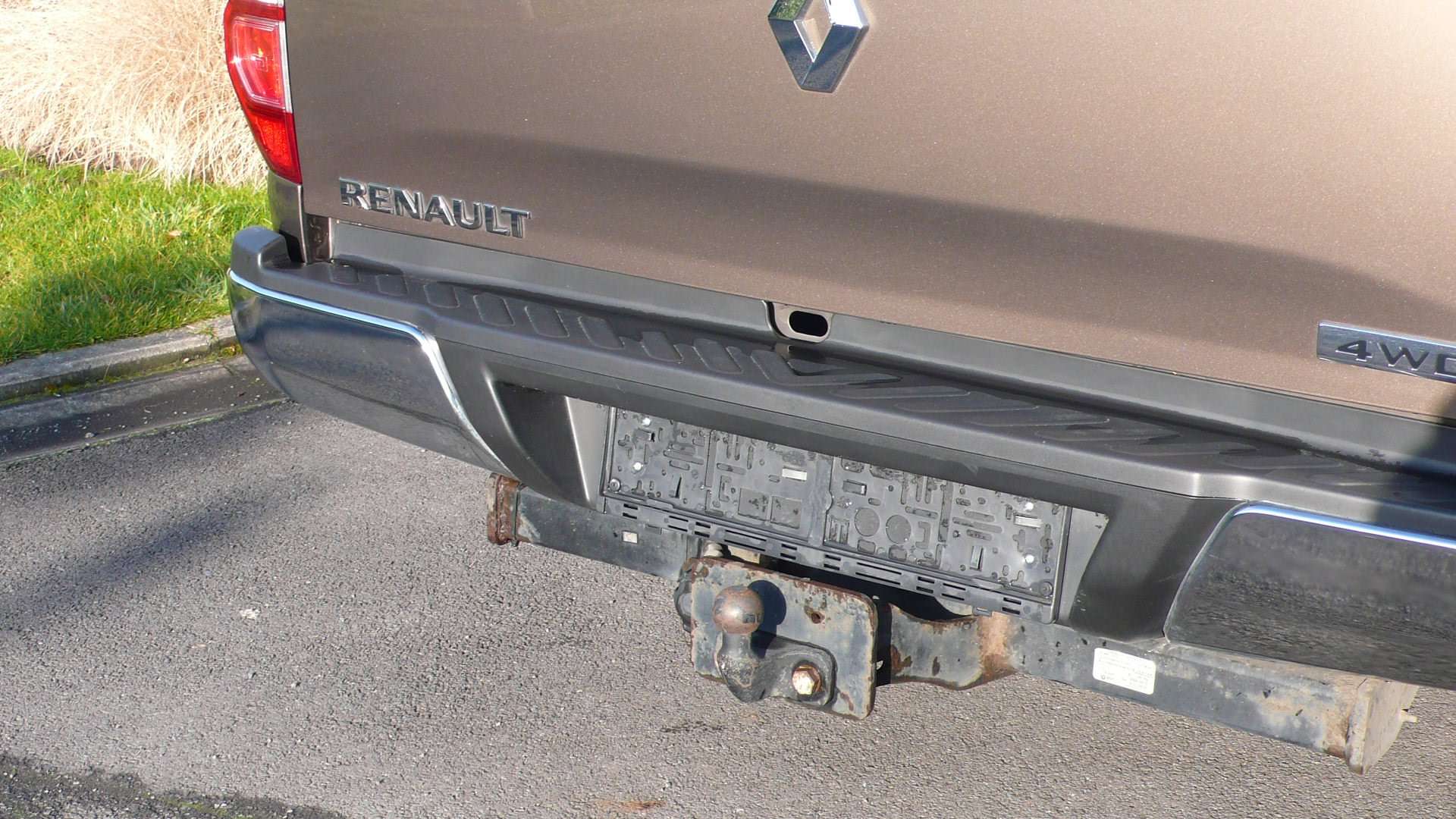 Renault Alaskan DCI 190 -LICHTE VRACHT 18900 PLUS BTW Garage Frank Mesure