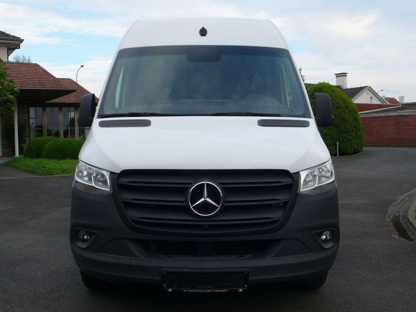 Mercedes-Benz Sprinter 317 CDI - L3H2 - trekhaak 3.5 ton - 30250 euro+btw Garage Frank Mesure
