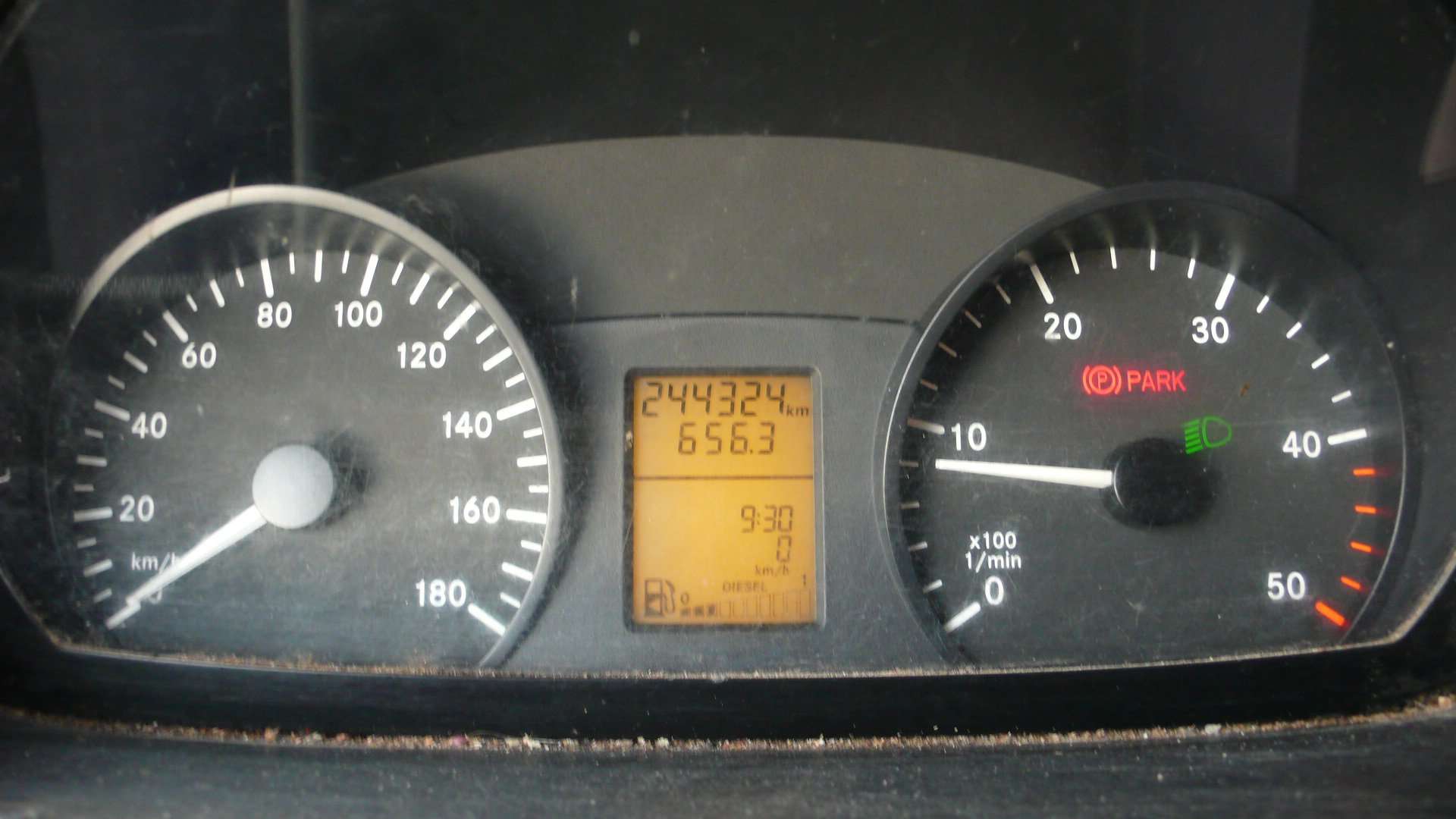 Mercedes-Benz Sprinter 313 CDI - L2H2 - 244.000 km - 7500 euro + btw Garage Frank Mesure