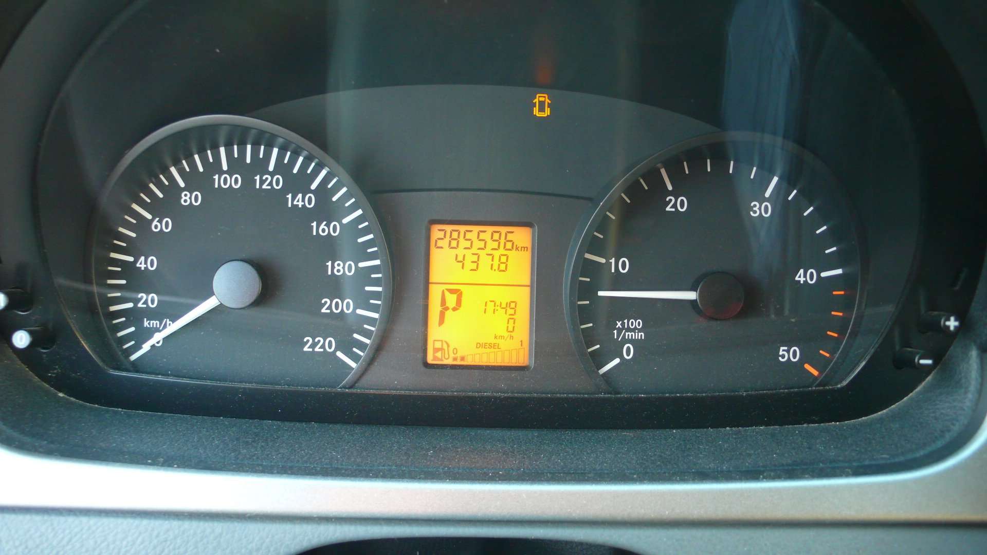 Mercedes-Benz Vito 120 CDI - airco - CC - 12750 euro Garage Frank Mesure