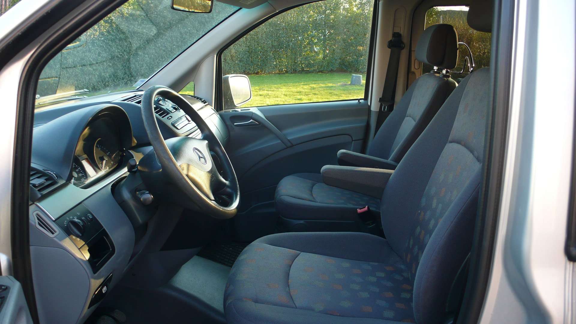 Mercedes-Benz Vito 120 CDI - airco - CC - 12750 euro Garage Frank Mesure