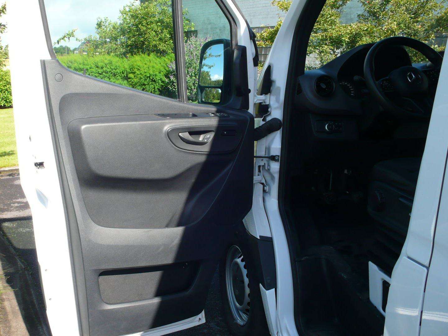 Mercedes-Benz Sprinter 315 - L3H2 - MBUX - navi - 72600km - 27400 netto Garage Frank Mesure