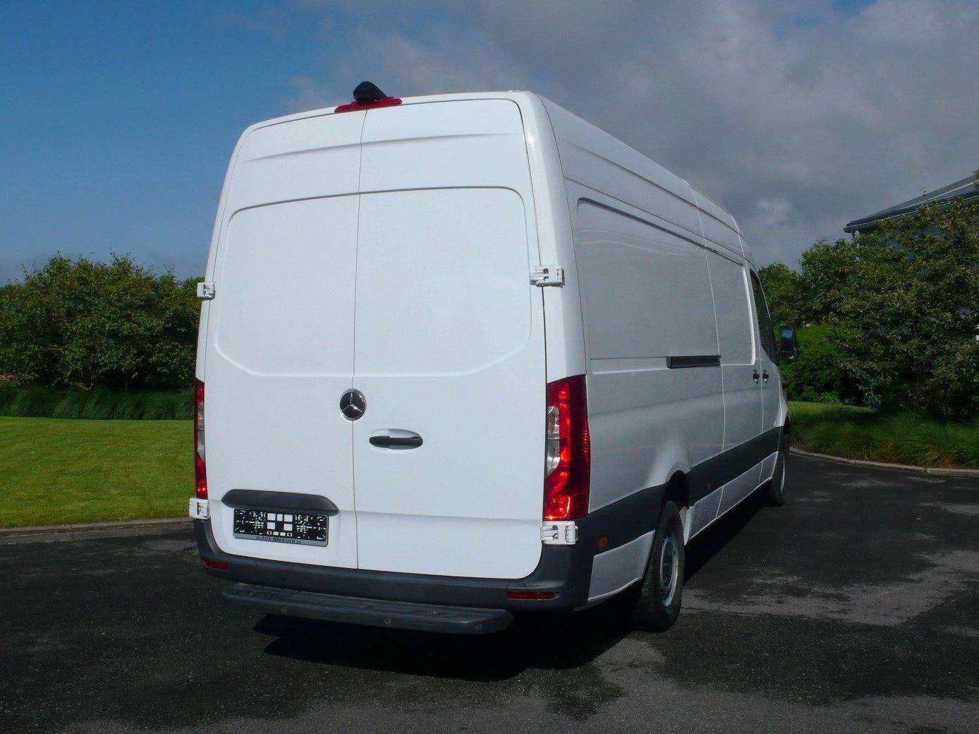 Mercedes-Benz Sprinter 315 - L3H2 - MBUX - navi - 72600km - 27400 netto Garage Frank Mesure