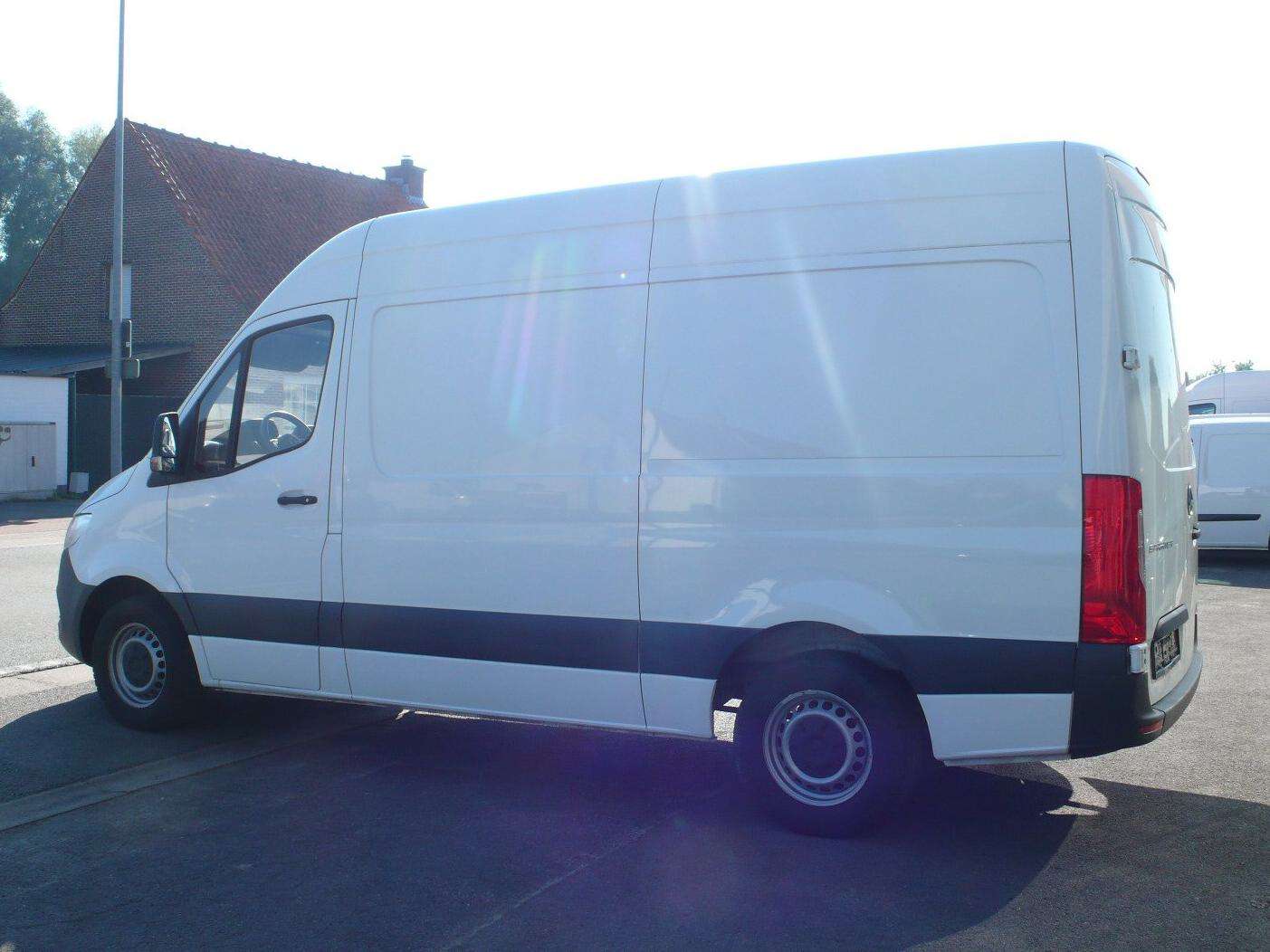 Mercedes-Benz Sprinter 314 CDI - L2H2 - 85.000km - 23.000 euro +btw Garage Frank Mesure