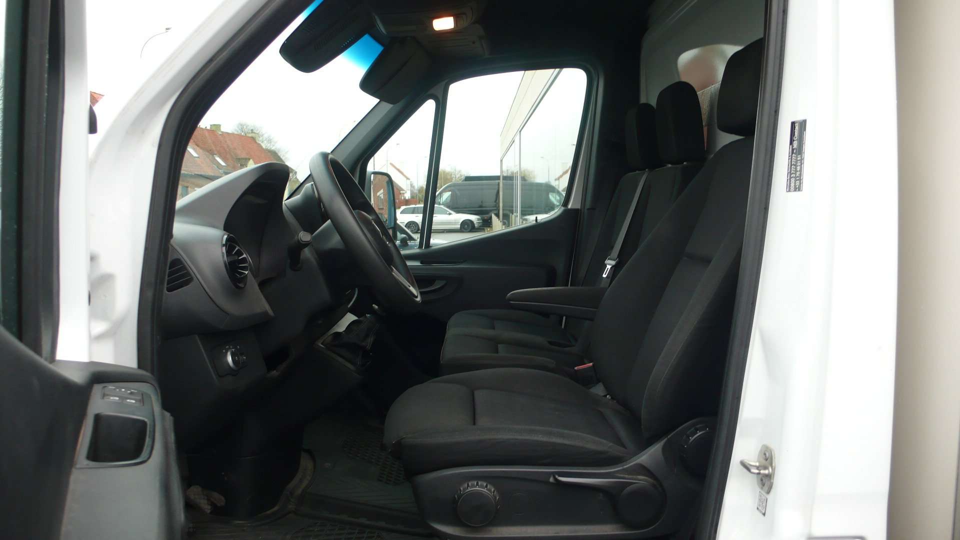 Mercedes-Benz Sprinter 514 CDI - met koffer - B rijbewijs - 20750euro+btw Garage Frank Mesure