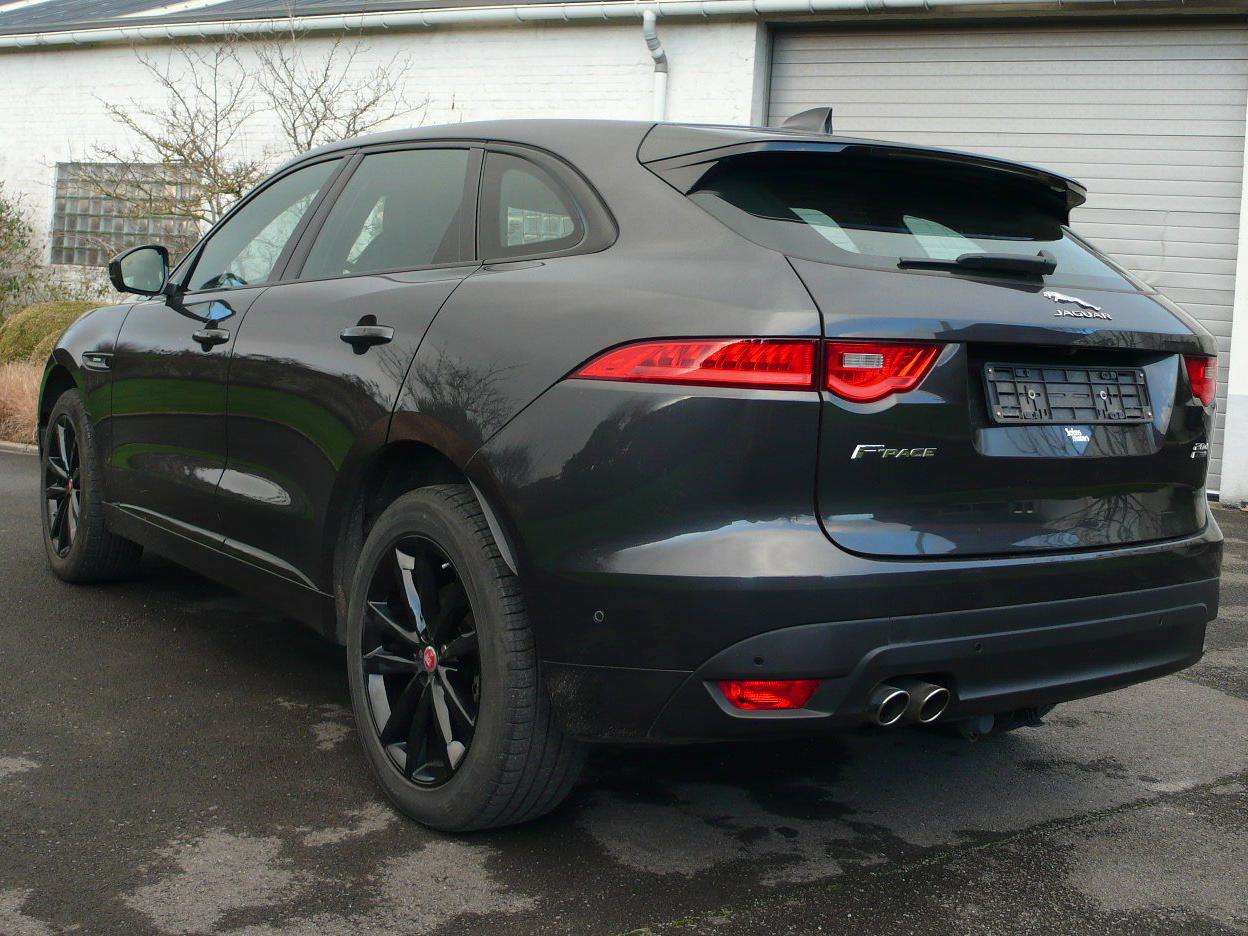 Jaguar F-Pace 2.0 D - R sport - FULL OPTIONS - 23885euro+btw Garage Frank Mesure