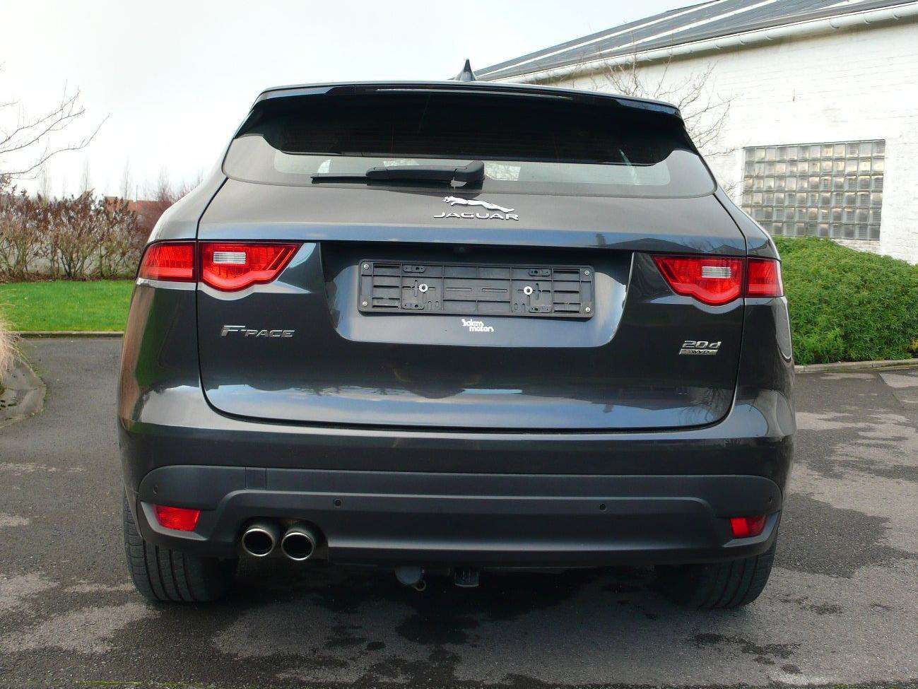 Jaguar F-Pace 2.0 D - R sport - FULL OPTIONS - 23885euro+btw Garage Frank Mesure