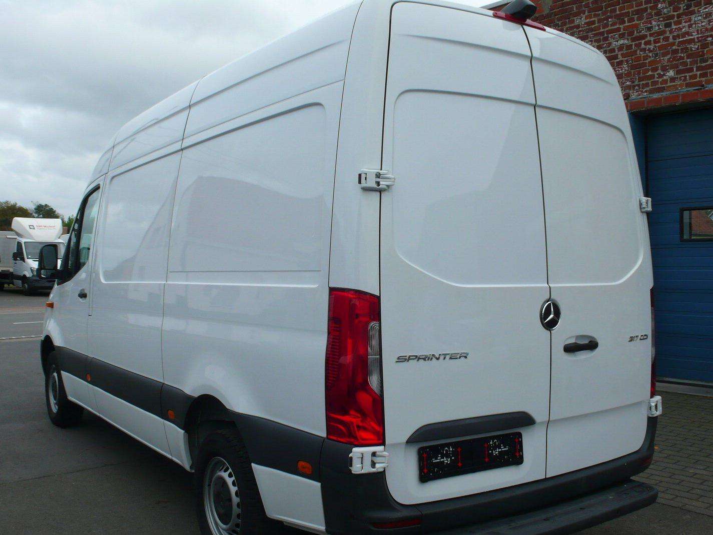 Mercedes-Benz Sprinter L2H2 Automaat - 43000 km - 32700€ + BTW Garage Frank Mesure