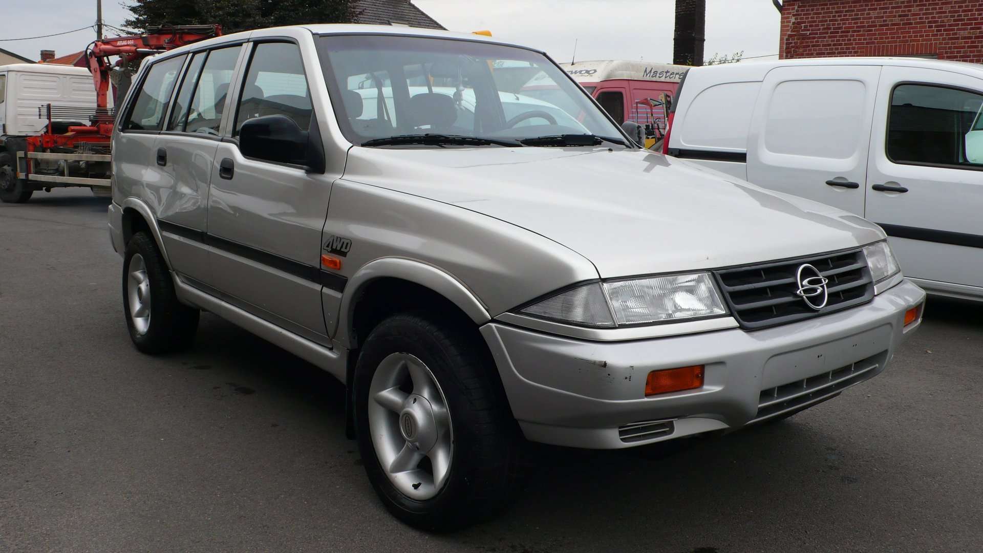 SsangYong Musso 2.3 Turbo - 661 L - 1900 euro Garage Frank Mesure