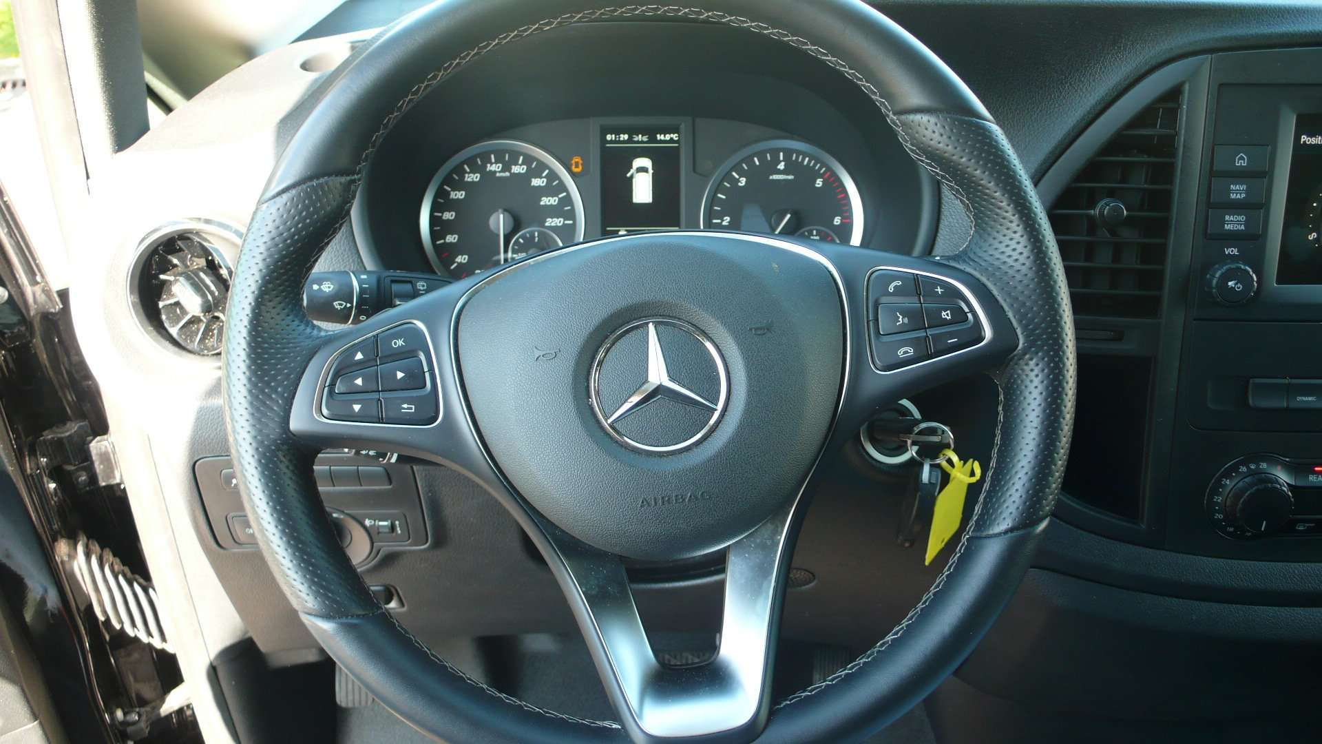 Mercedes-Benz Vito 116 CDI -L - 9-G Tourer - 9zitpl - 33.650 euro+btw Garage Frank Mesure