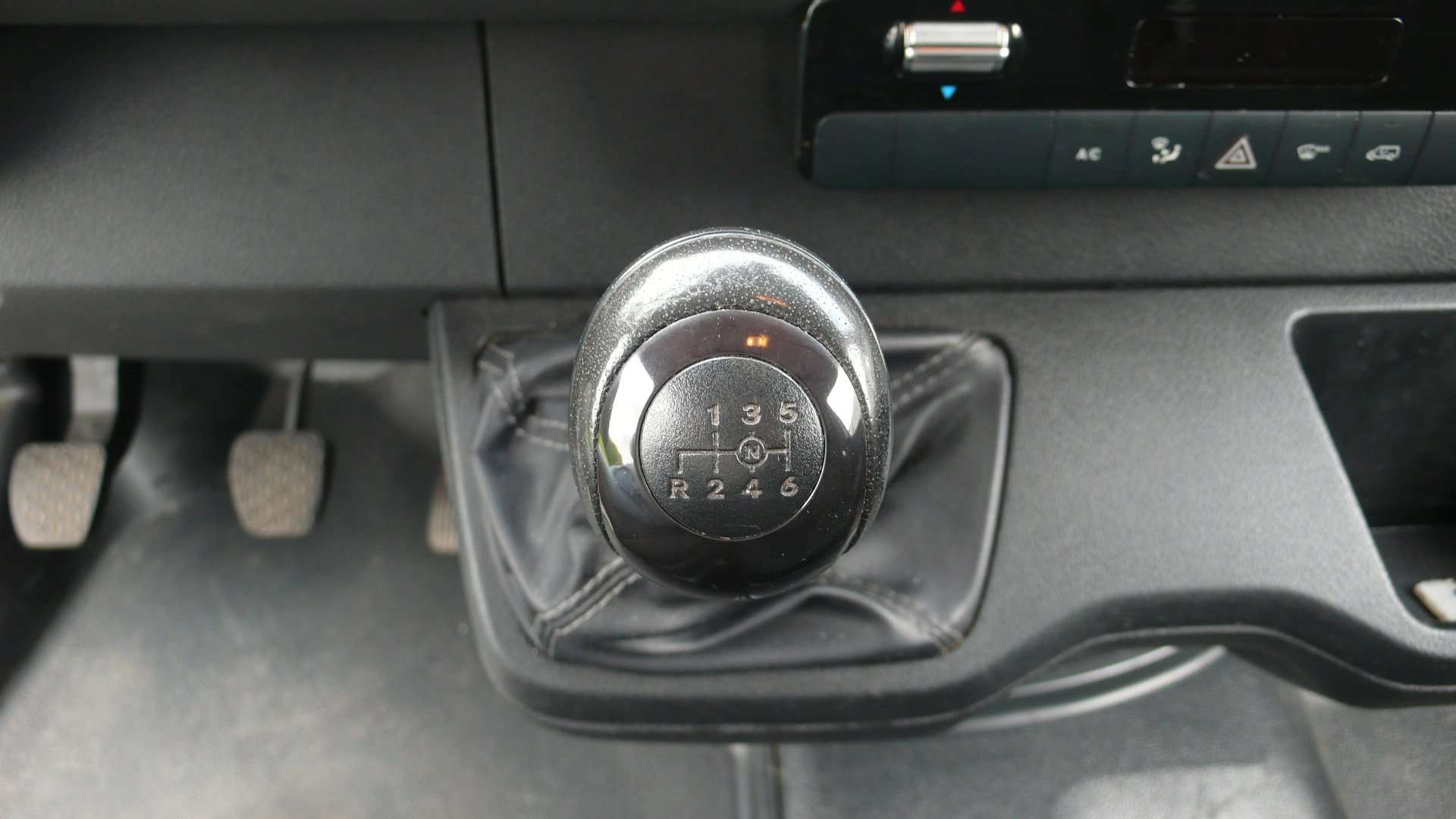 Mercedes-Benz Sprinter 314 CDI - L2H2 - 141.000km - 18.900 euro+btw Garage Frank Mesure