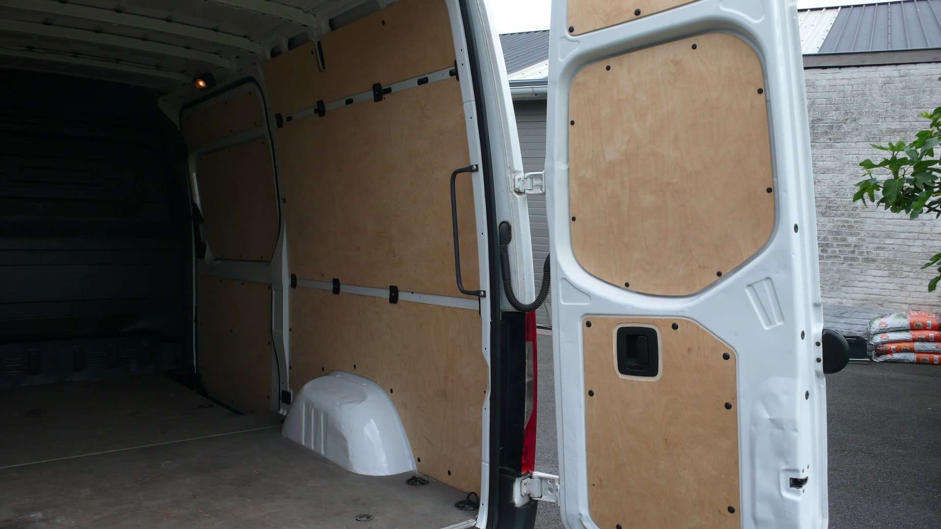Mercedes-Benz Sprinter 314 CDI - L2H2 - 141.000km - 18.900 euro+btw Garage Frank Mesure