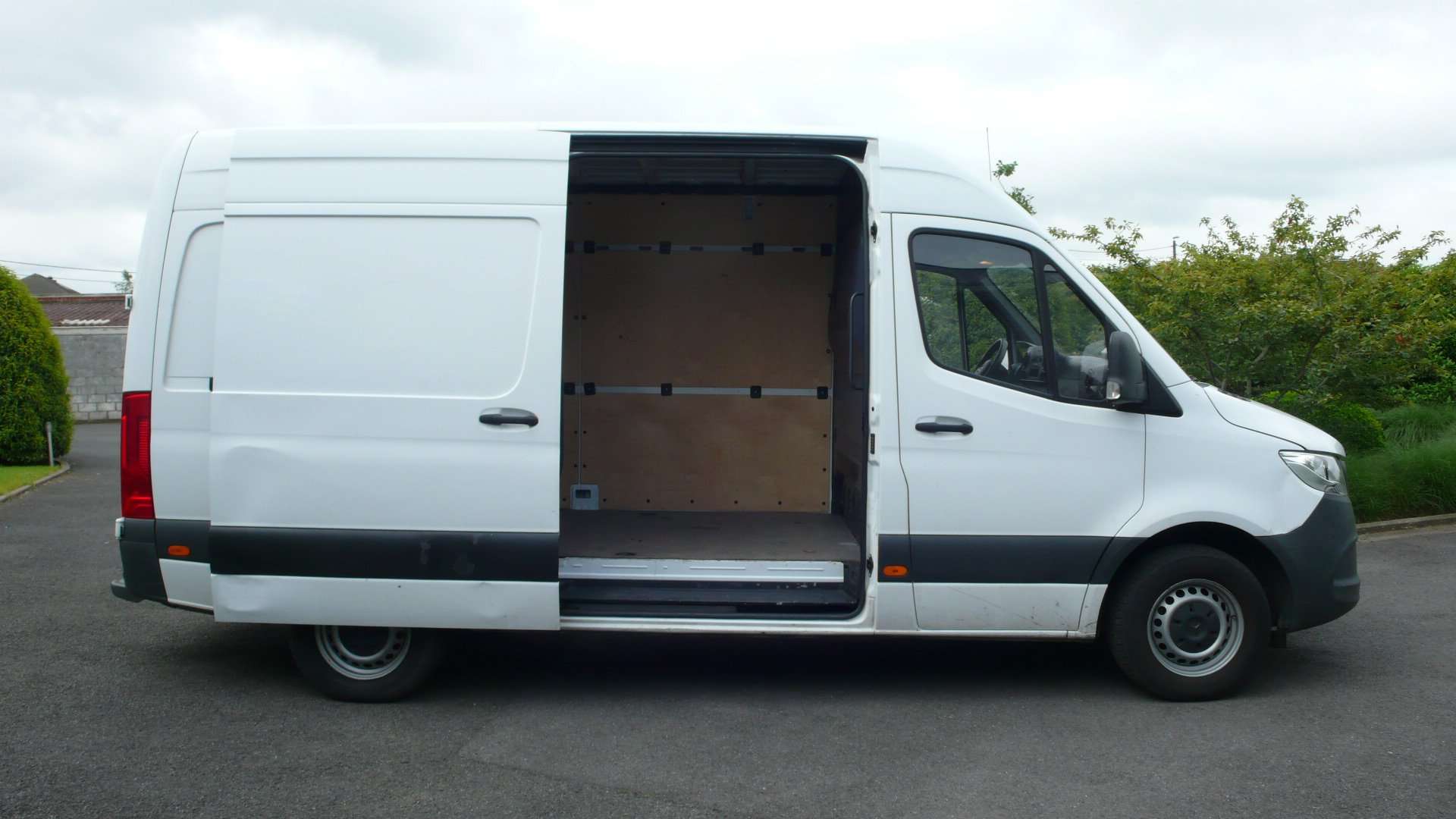 Mercedes-Benz Sprinter 314 CDI - L2H2 - 141.000km - 18.900 euro+btw Garage Frank Mesure