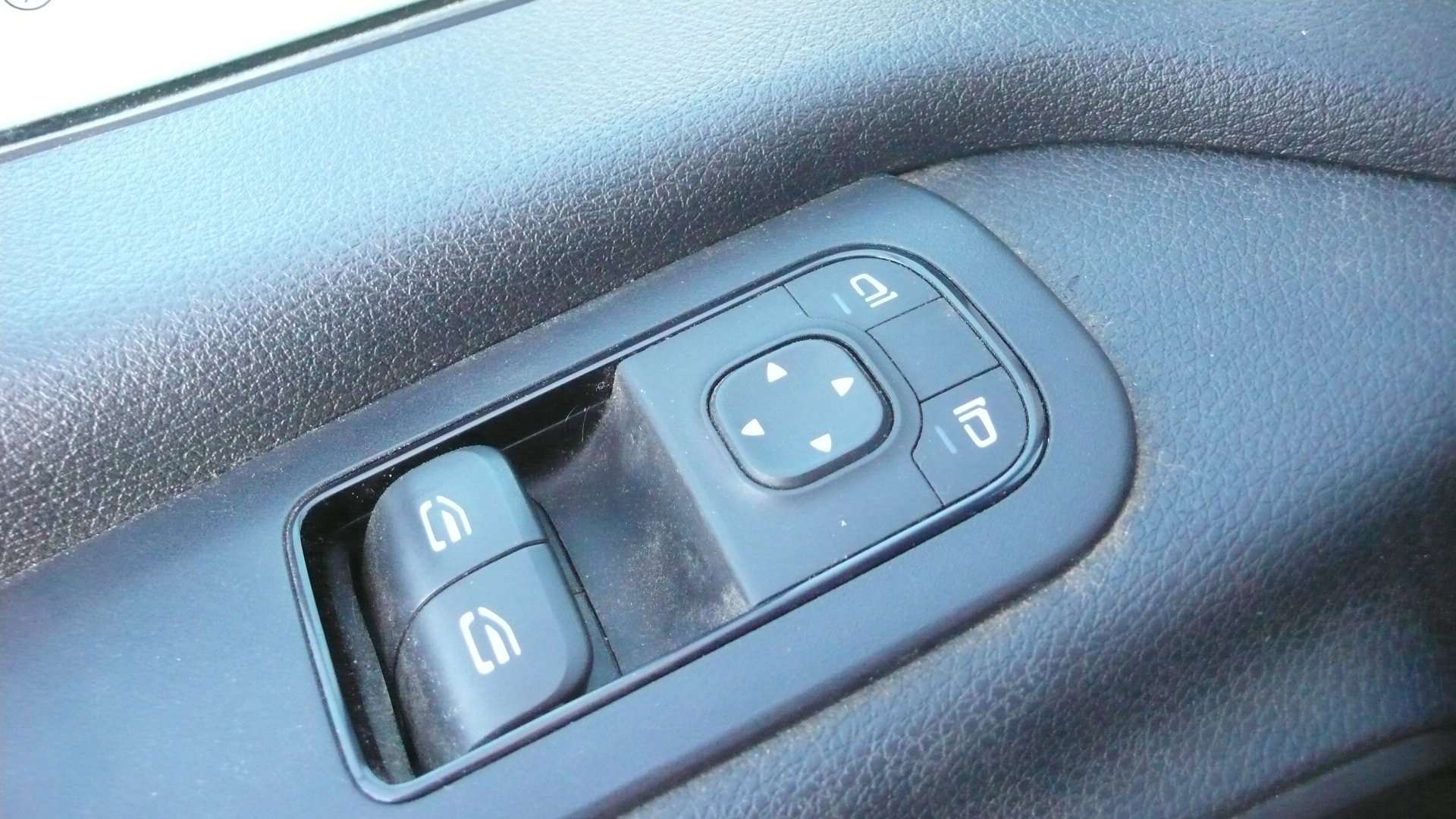 Mercedes-Benz Sprinter 514 CDI - met koffer - B rijbewijs - 18900euro+btw Garage Frank Mesure